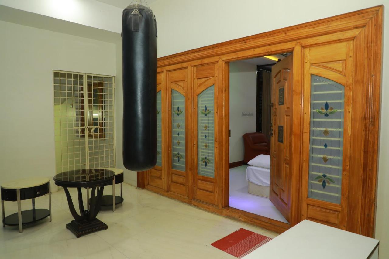 Hill View Paradise - 2Bhk'S & Rooms - A Golden Group Of Premium Home Stays - Tirupati Extérieur photo