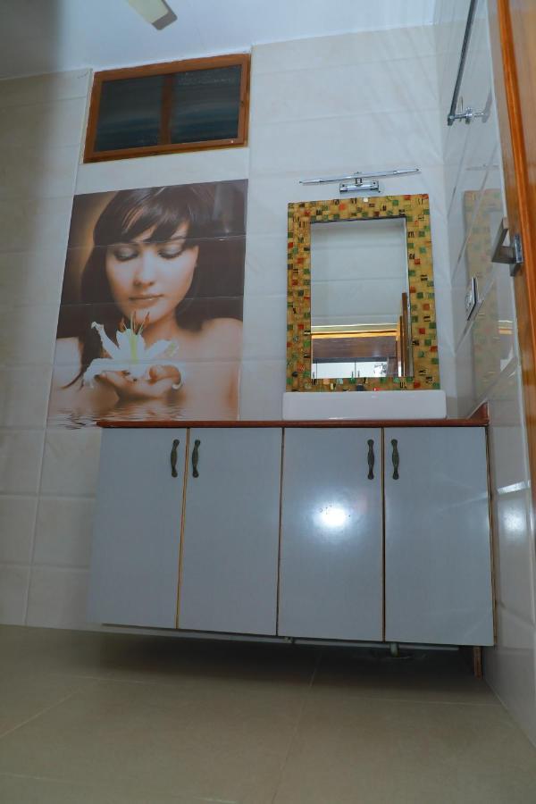 Hill View Paradise - 2Bhk'S & Rooms - A Golden Group Of Premium Home Stays - Tirupati Extérieur photo
