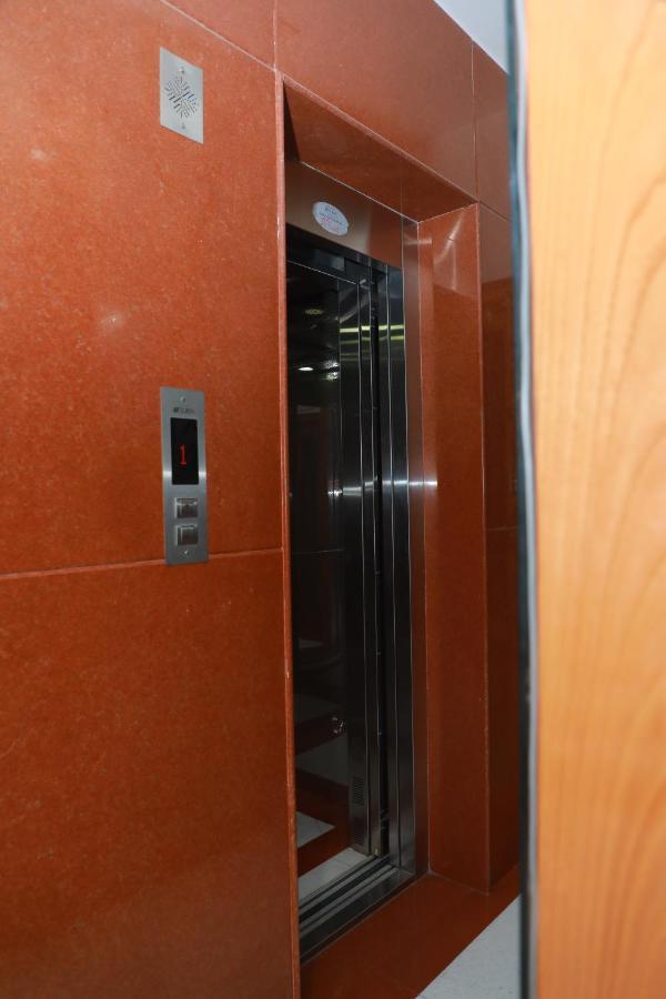 Hill View Paradise - 2Bhk'S & Rooms - A Golden Group Of Premium Home Stays - Tirupati Extérieur photo